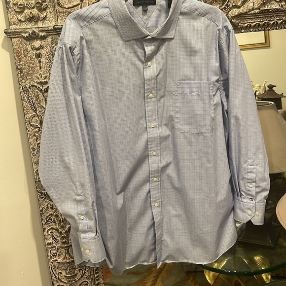 Tommy Hilfiger 100% cotton lightly  checked 17 1/2 32/33 button up dress shirt - Picture 1 of 8